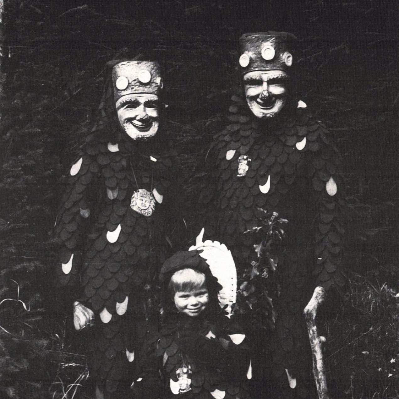 Ottenhöfener Knörpeli Holzmasken und Uniformen